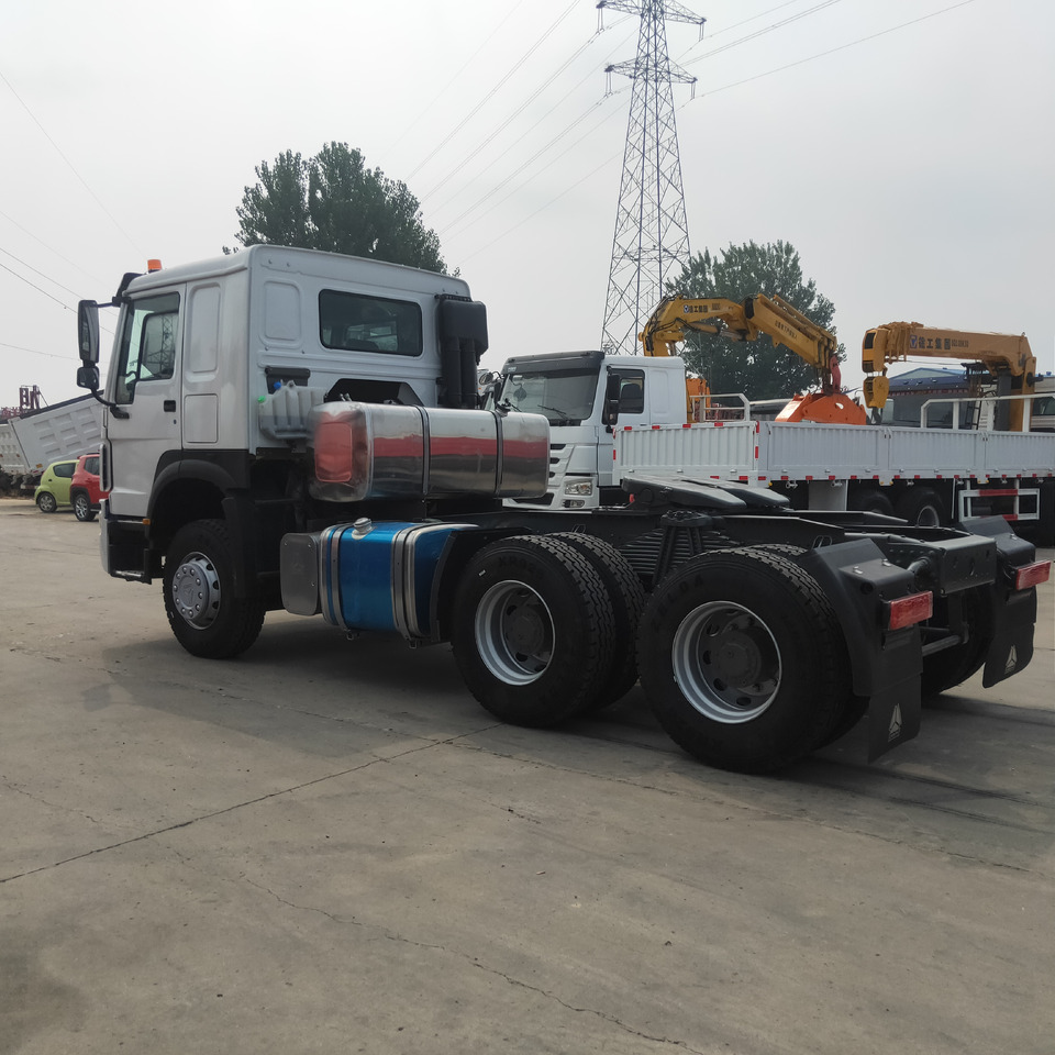 SINOTRUK HOWO - Tractor: foto 4 SINOTRUK HOWO - Tractor: foto 4