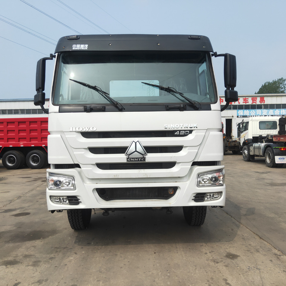 SINOTRUK HOWO - Tractor: foto 3 SINOTRUK HOWO - Tractor: foto 3