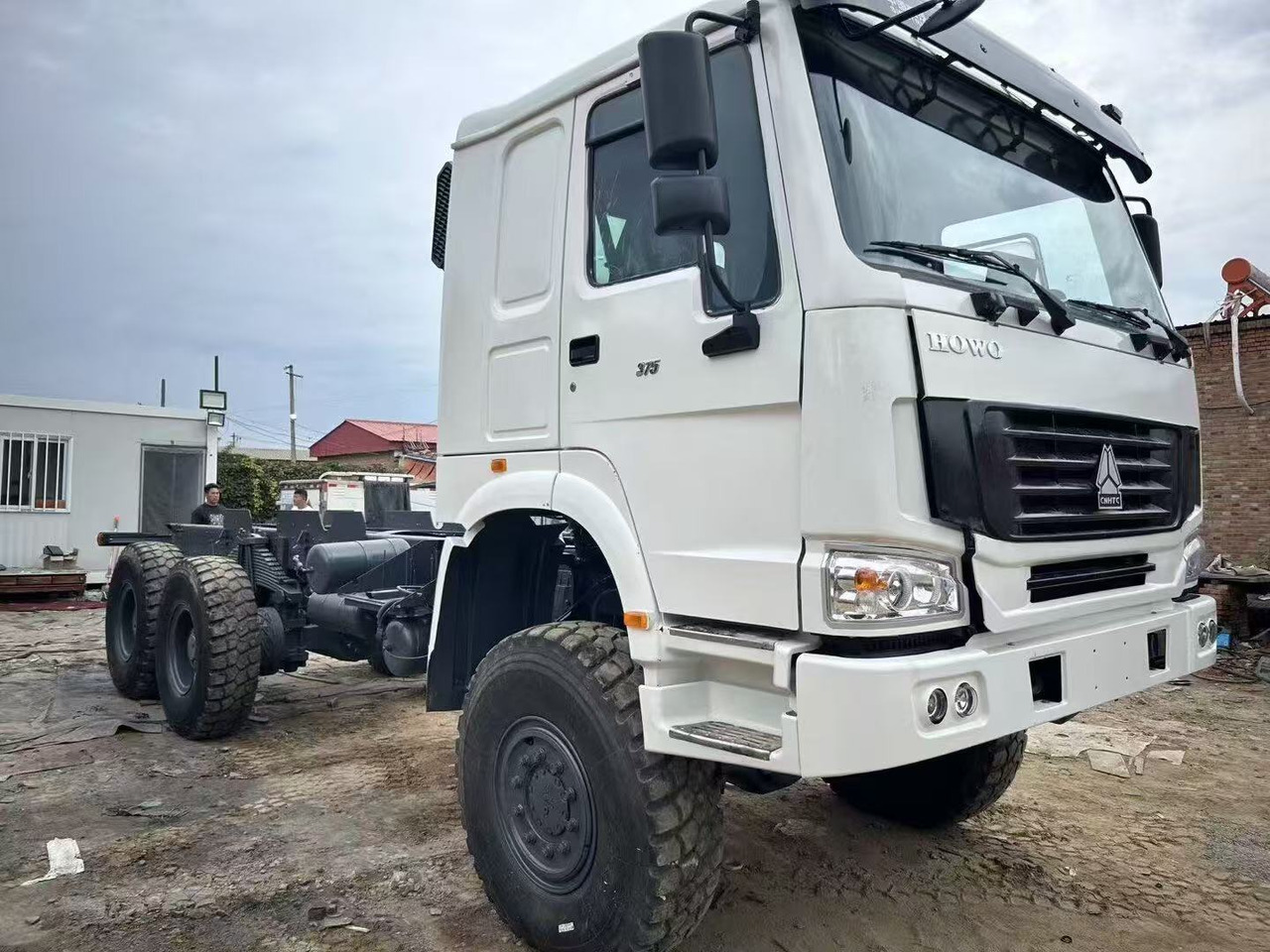 SINOTRUK HOWO - Tractor: foto 1 SINOTRUK HOWO - Tractor: foto 1