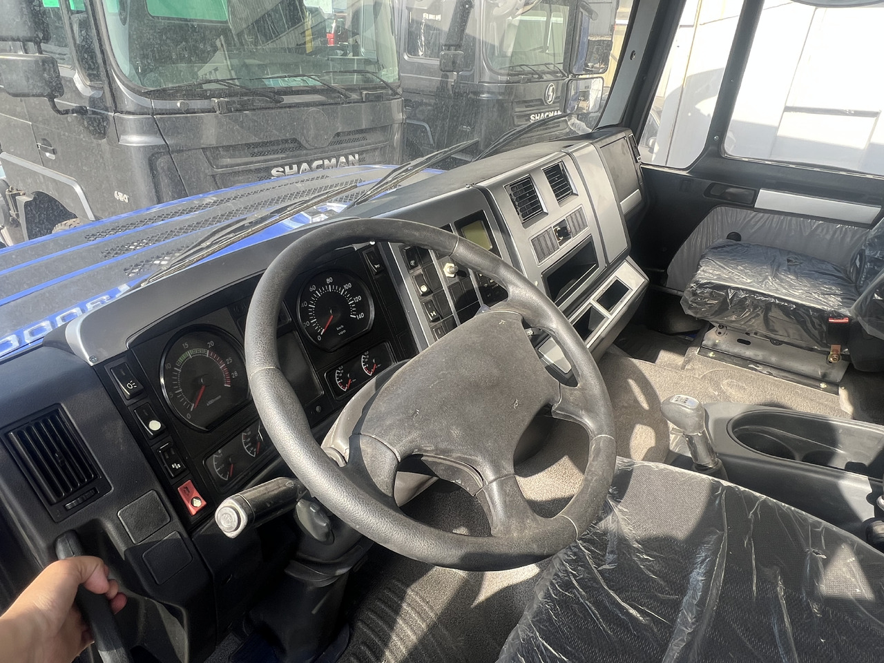 Tractor Shacman F3000: foto 8