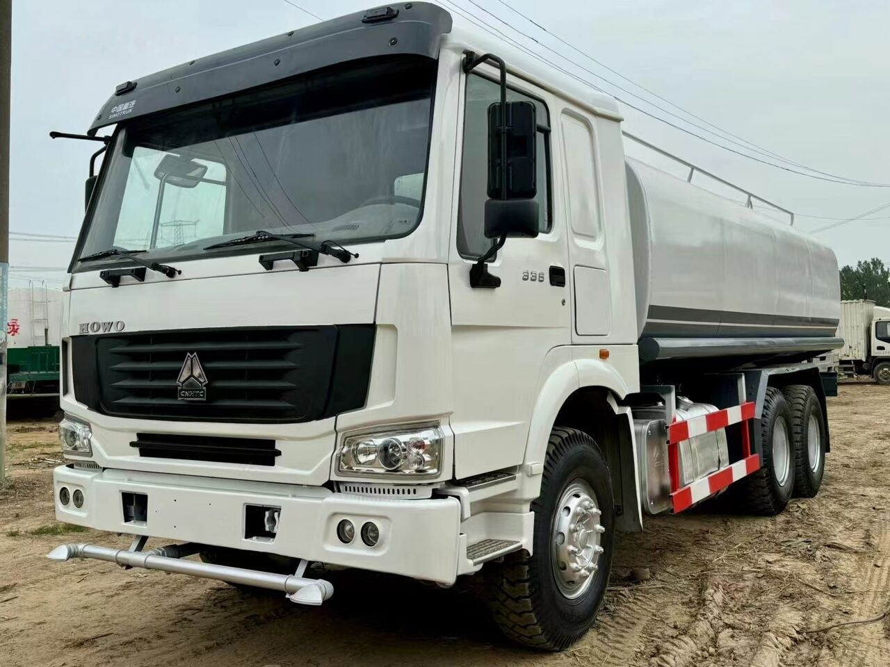 Sinotruk Howo 6*4 20cm³ - Veículo municipal/ Especial: foto 1 Sinotruk Howo 6*4 20cm³ - Veículo municipal/ Especial: foto 1