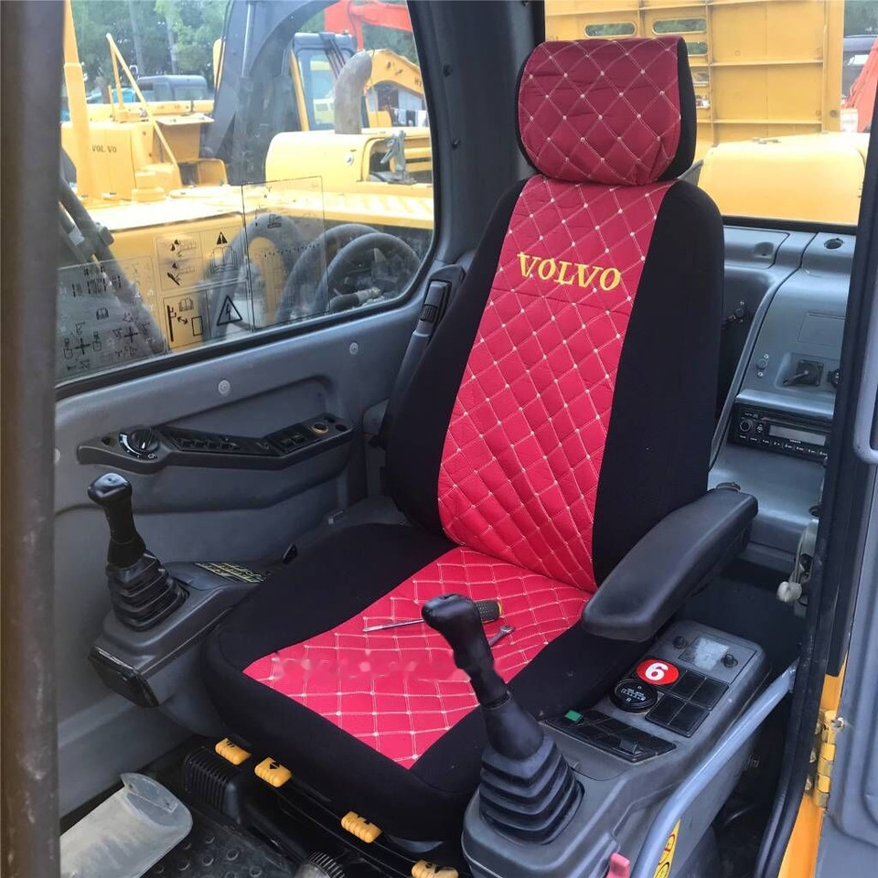 Volvo EC140B LC - Escavadora de rastos: foto 2 Volvo EC140B LC - Escavadora de rastos: foto 2