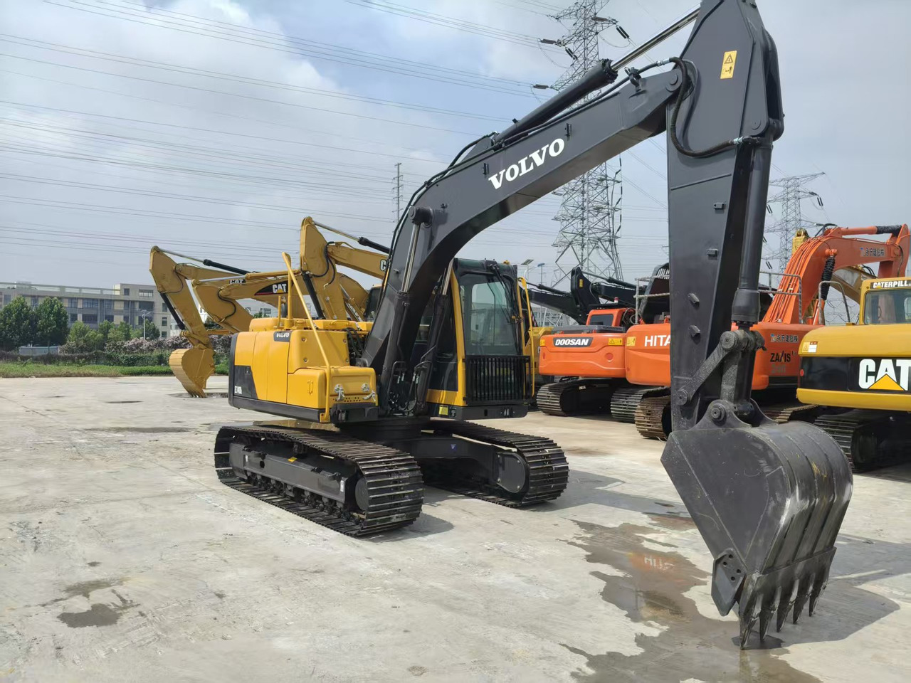 Volvo EC140DL - Escavadora de rastos: foto 2 Volvo EC140DL - Escavadora de rastos: foto 2