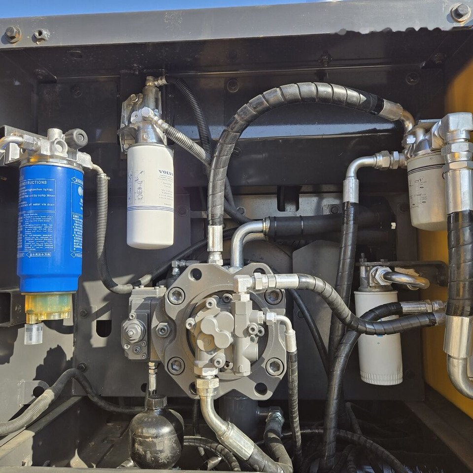 Escavadora de rastos Volvo EC240: foto 11