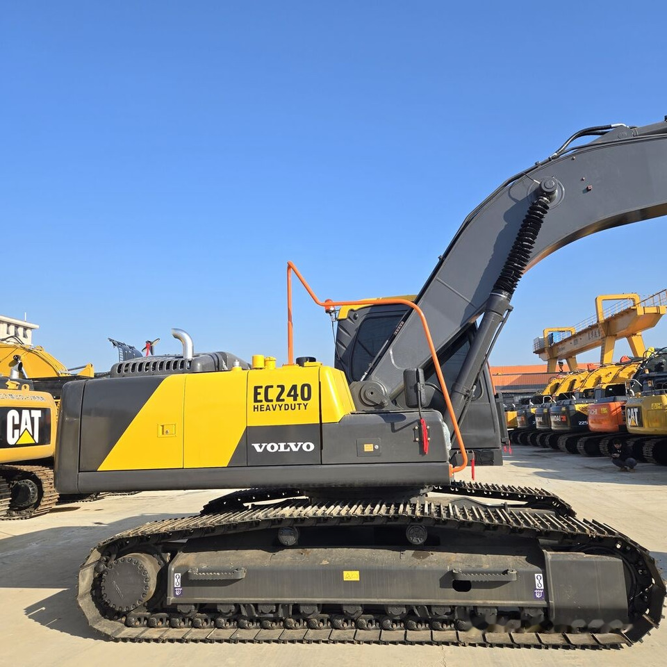 Escavadora de rastos Volvo EC240: foto 12