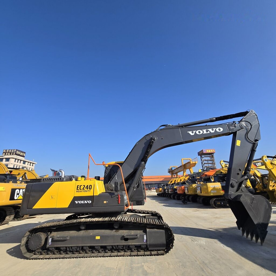 Volvo EC240 - Escavadora de rastos: foto 4 Volvo EC240 - Escavadora de rastos: foto 4