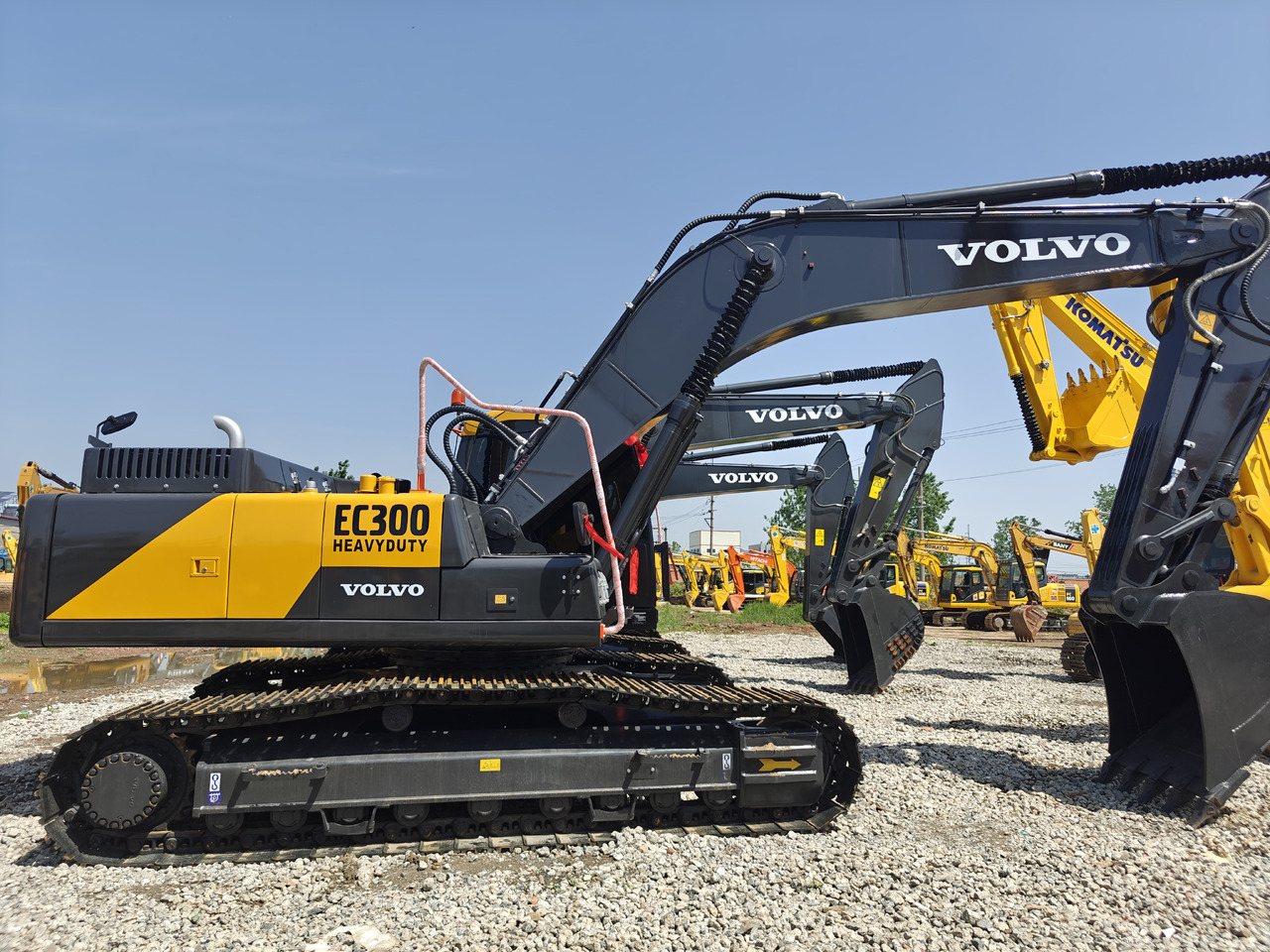 Volvo EC300DL - Escavadora de rastos: foto 1 Volvo EC300DL - Escavadora de rastos: foto 1