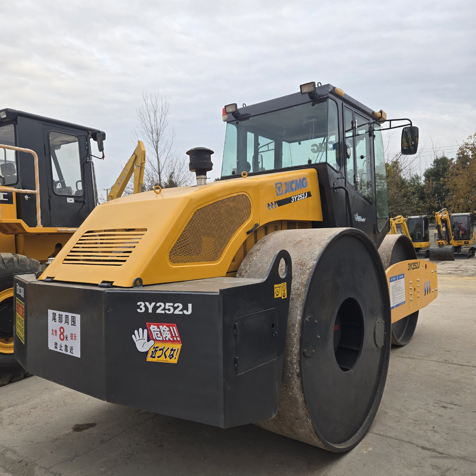 XCMG 3Y252J - Compactador de asfalto: foto 5 XCMG 3Y252J - Compactador de asfalto: foto 5