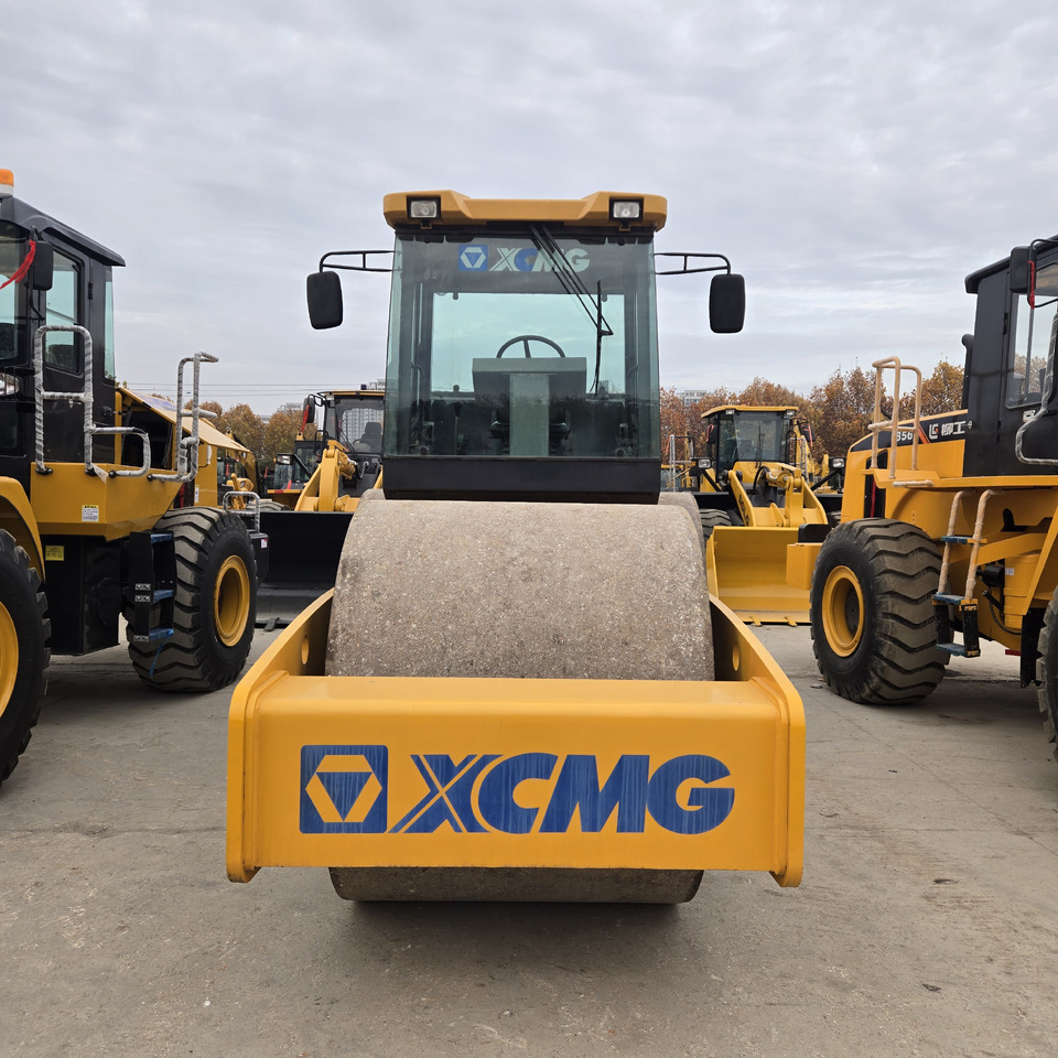 XCMG 3Y252J - Compactador de asfalto: foto 2 XCMG 3Y252J - Compactador de asfalto: foto 2