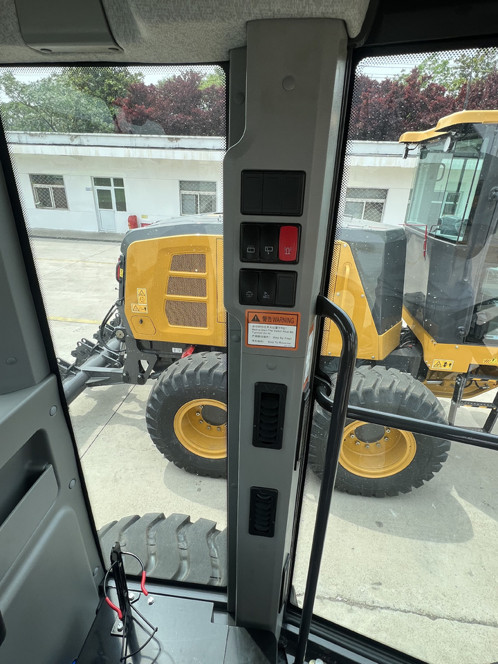 XCMG GR215 - Motoniveladora: foto 2 XCMG GR215 - Motoniveladora: foto 2