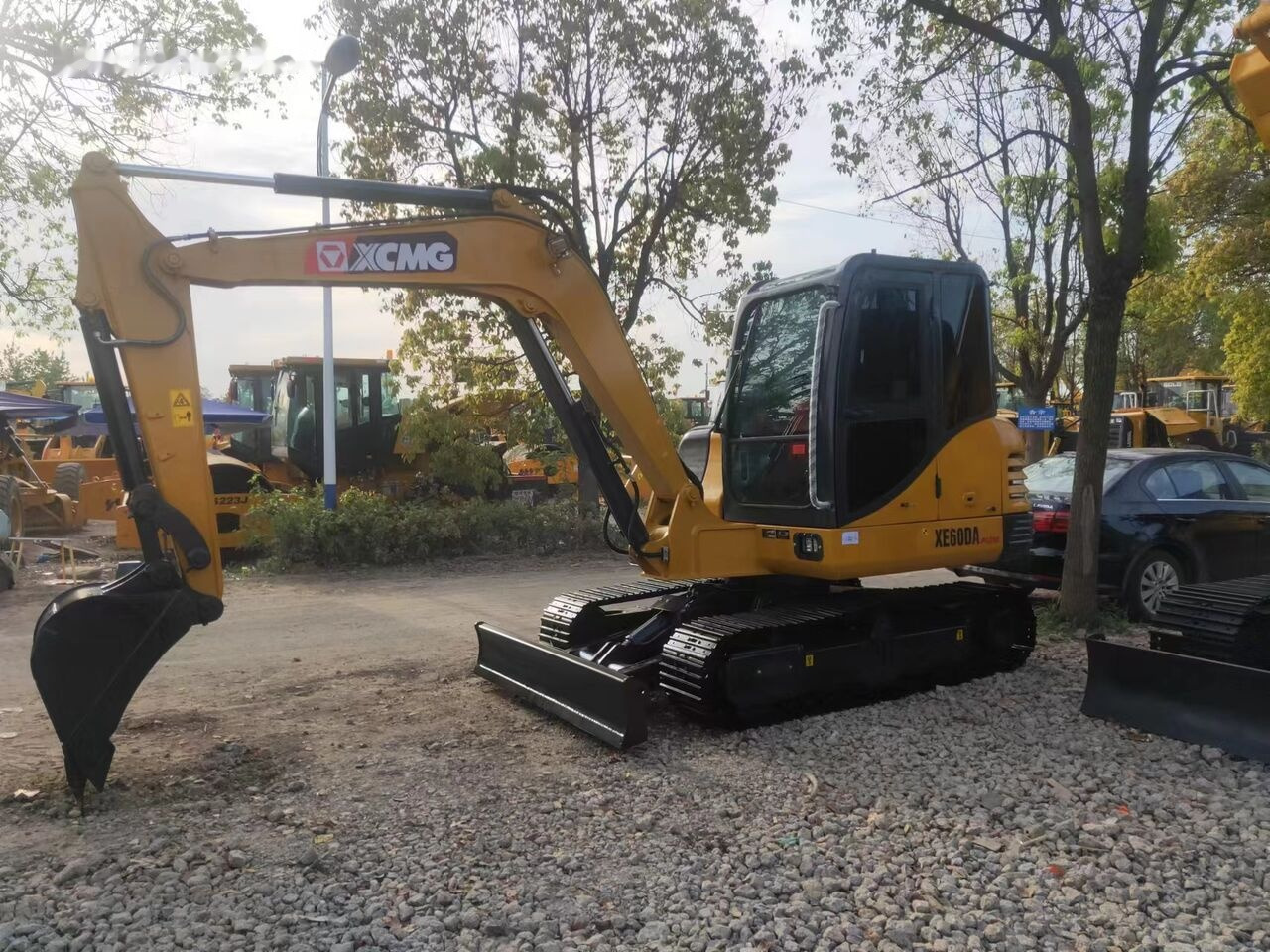 XCMG XE60DA - Mini escavadeira: foto 1 XCMG XE60DA - Mini escavadeira: foto 1