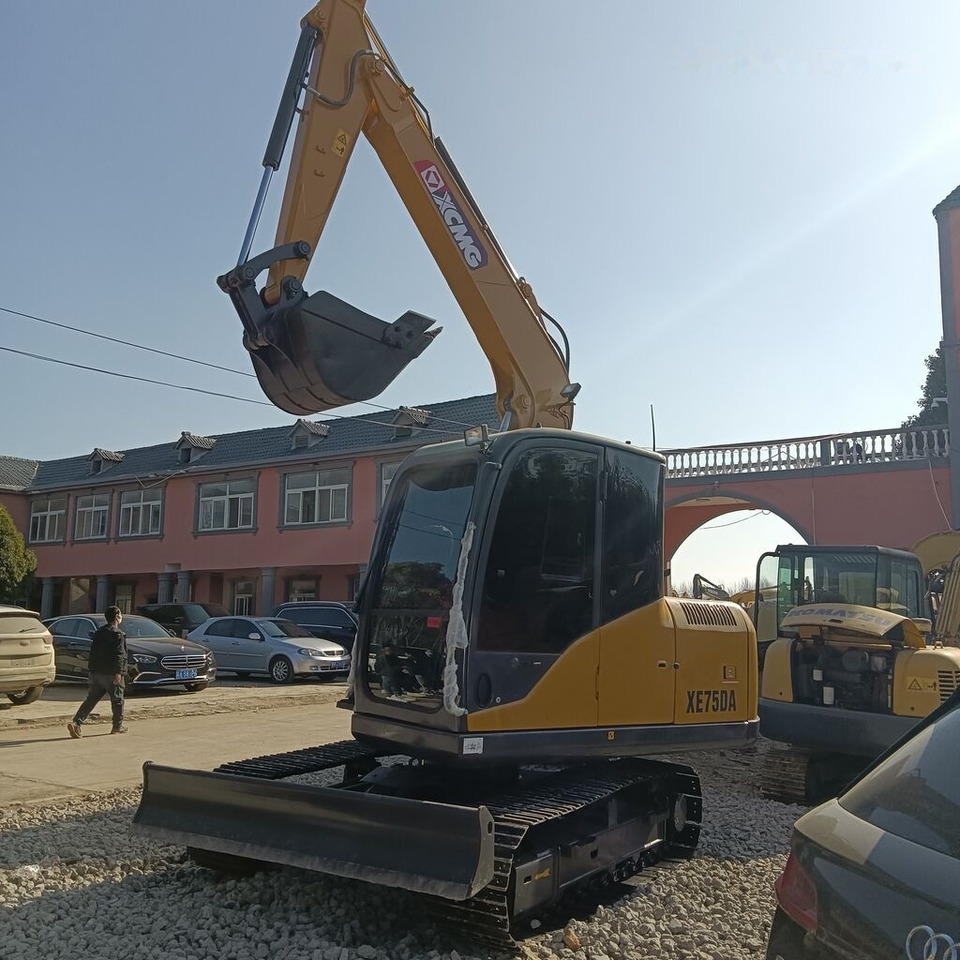 XCMG XE75DA - Mini escavadeira: foto 2 XCMG XE75DA - Mini escavadeira: foto 2