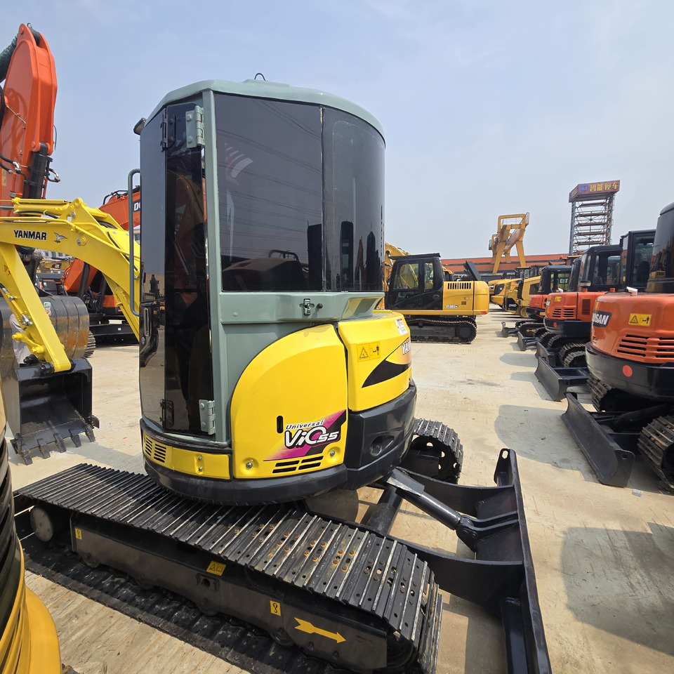 Yanmar Vio55 - Mini escavadeira: foto 3 Yanmar Vio55 - Mini escavadeira: foto 3