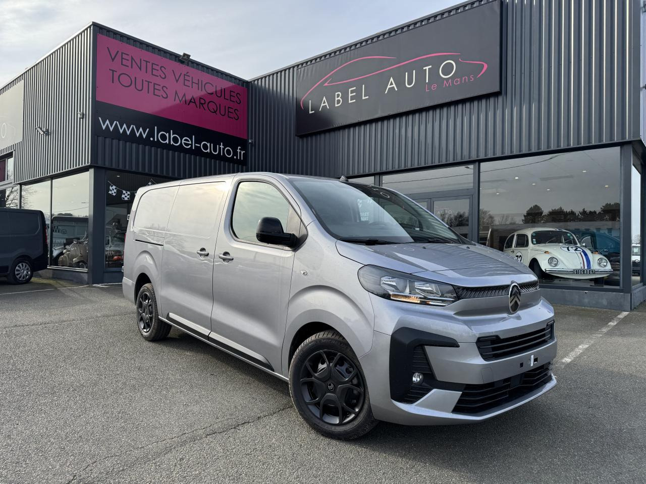 CITROEN jumpy 2 PLACES XL 2.0 BLUEHDI 180CH S&S PACK PREMIUM CONNECT EAT8 - Furgão: foto 1 CITROEN jumpy 2 PLACES XL 2.0 BLUEHDI 180CH S&S PACK PREMIUM CONNECT EAT8 - Furgão: foto 1