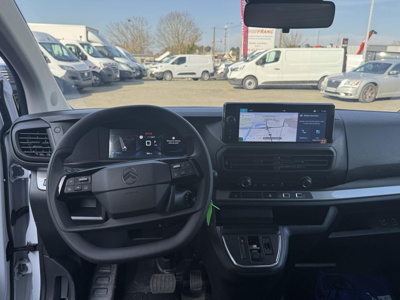 CITROEN jumpy M 2.0 HDI 180 EAT-8 CABINE APPROFONDIE 5 PLACES - Carrinha cabine dupla: foto 4 CITROEN jumpy M 2.0 HDI 180 EAT-8 CABINE APPROFONDIE 5 PLACES - Carrinha cabine dupla: foto 4