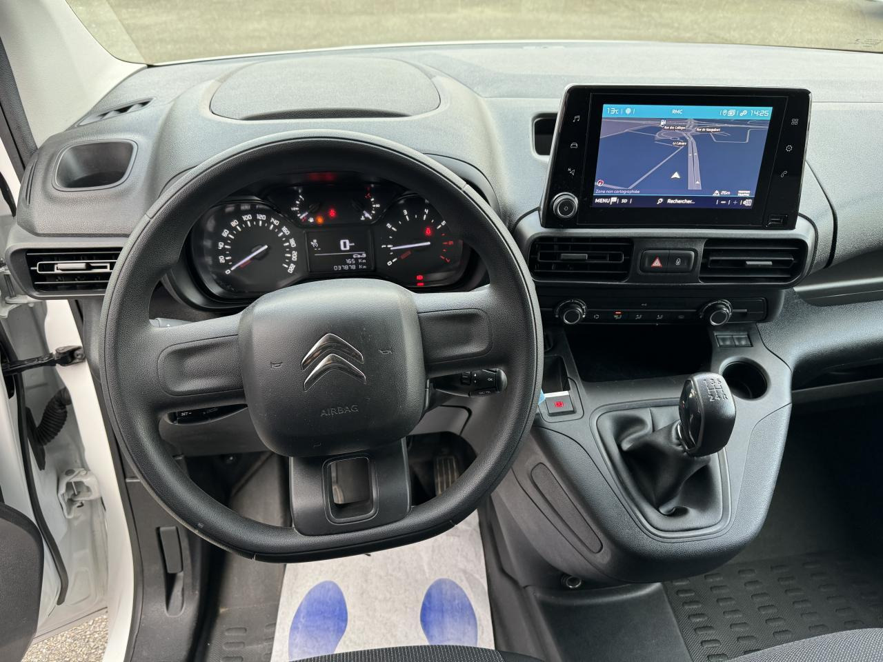 Citroen Berlingo M 650KG BLUEHDI 100 S&S DRIVER BVM5 - Furgão: foto 4 Citroen Berlingo M 650KG BLUEHDI 100 S&S DRIVER BVM5 - Furgão: foto 4