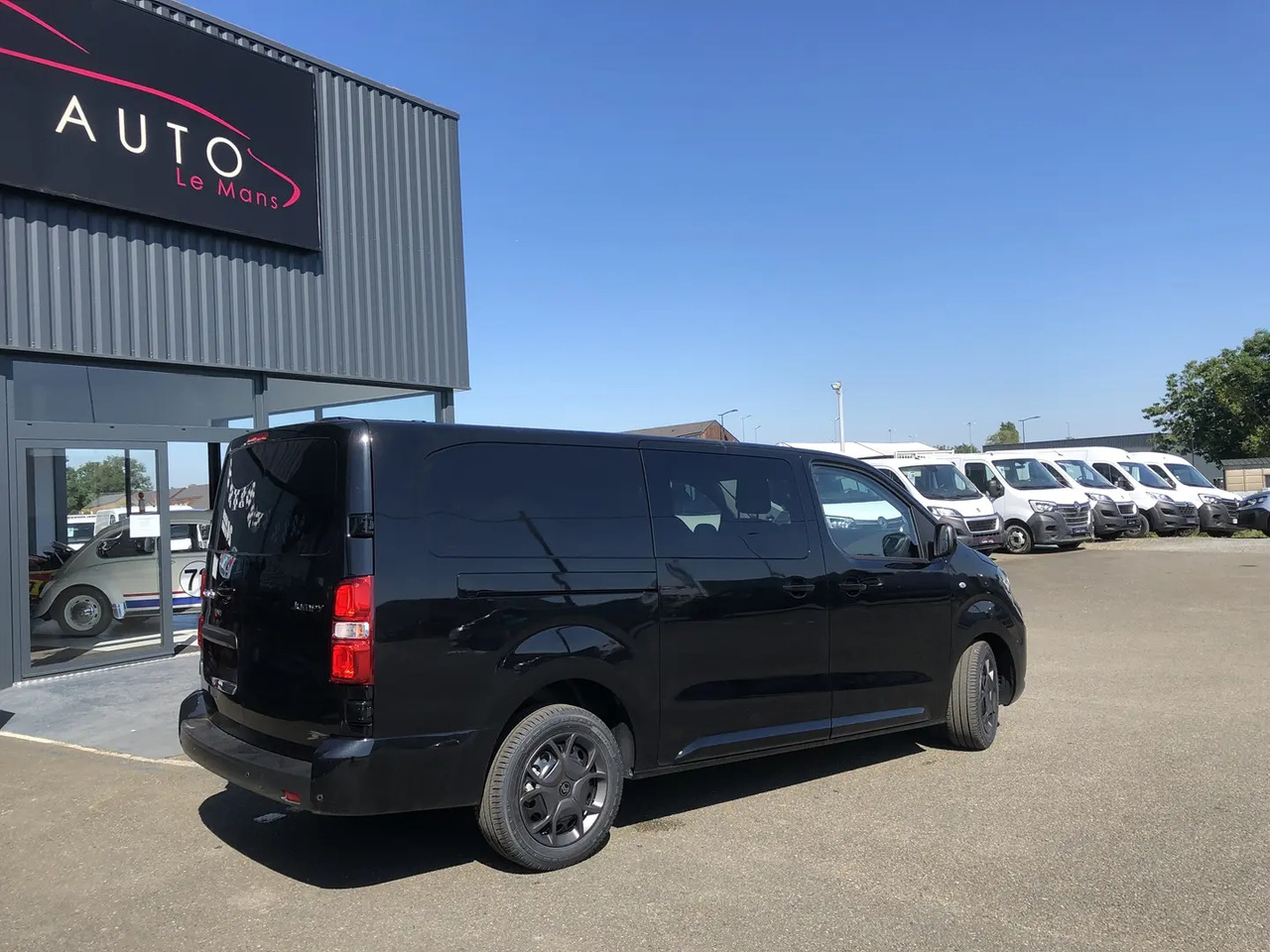 Citroen Jumpy XL 2.0 BLUEHDI 180CH S&S CABINE APPROFONDIE FIXE EAT8 - Carrinha cabine dupla: foto 4 Citroen Jumpy XL 2.0 BLUEHDI 180CH S&S CABINE APPROFONDIE FIXE EAT8 - Carrinha cabine dupla: foto 4