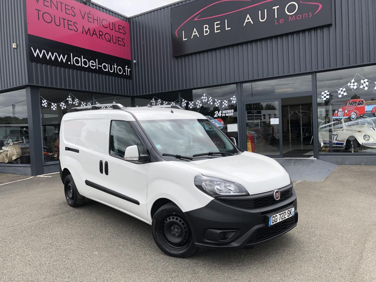 Fiat Doblo Cargo MAXI 1.6 MULTIJET 105CH 1005KG BUSINESS - Furgão: foto 1 Fiat Doblo Cargo MAXI 1.6 MULTIJET 105CH 1005KG BUSINESS - Furgão: foto 1