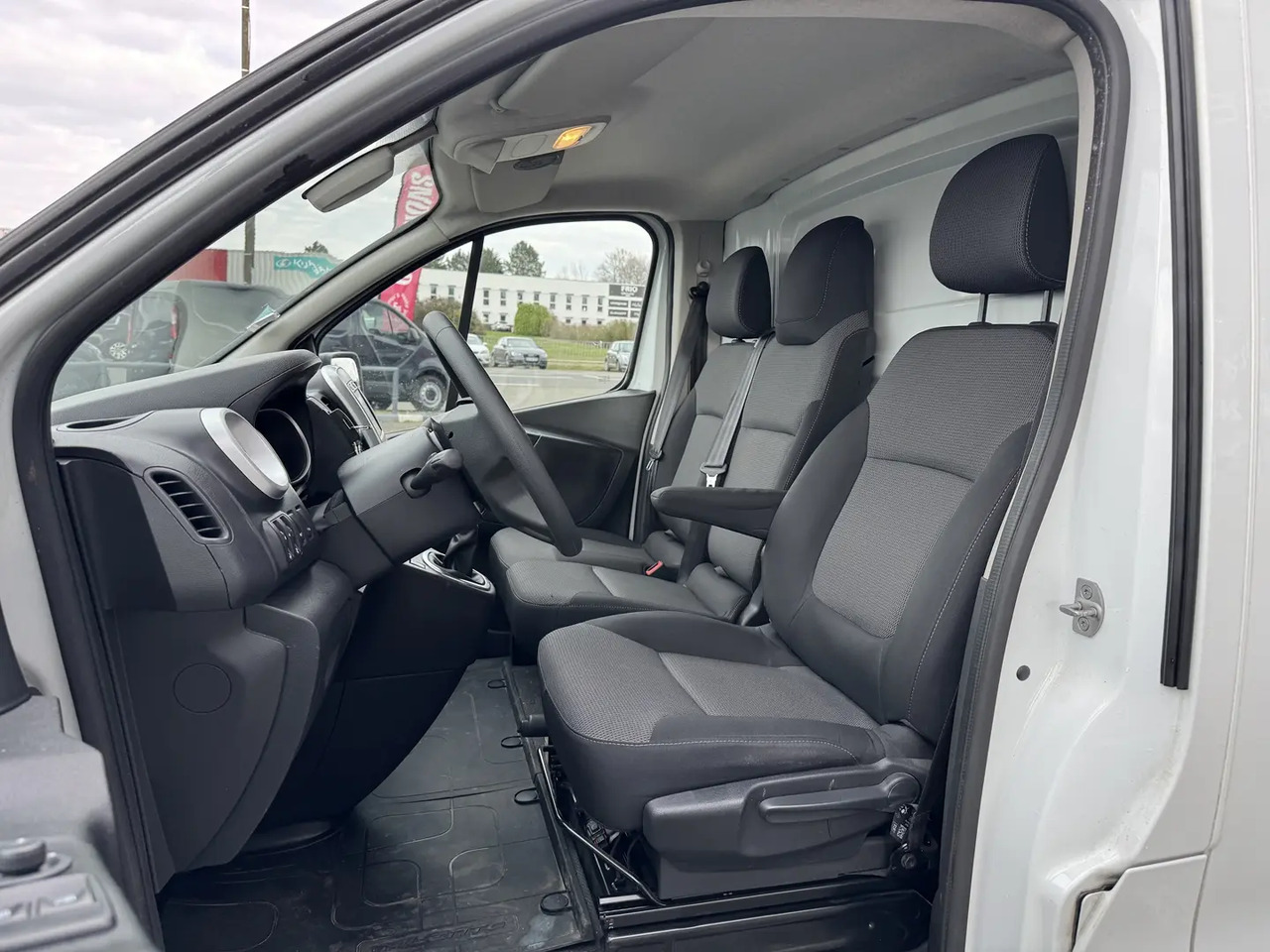 Fiat Talento 1.2 CH1 2.0 ECOJET 145CH PRO LOUNGE DCT - Furgão: foto 4 Fiat Talento 1.2 CH1 2.0 ECOJET 145CH PRO LOUNGE DCT - Furgão: foto 4