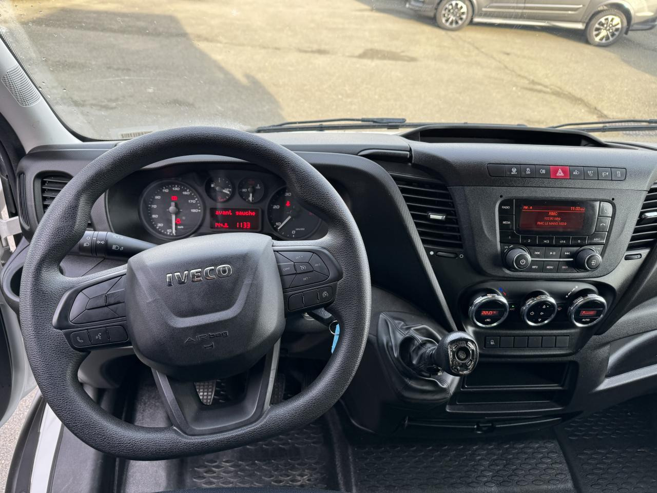 IVECO Daily 35 C 16H3.0 - BV Hi-Matic (Quad-Tor) CHASSIS CABINE 2014 35C/35S Chassis cabine 35 C Epmt.4.1 - Carrinha de contentor: foto 4 IVECO Daily 35 C 16H3.0 - BV Hi-Matic (Quad-Tor) CHASSIS CABINE 2014 35C/35S Chassis cabine 35 C Epmt.4.1 - Carrinha de contentor: foto 4