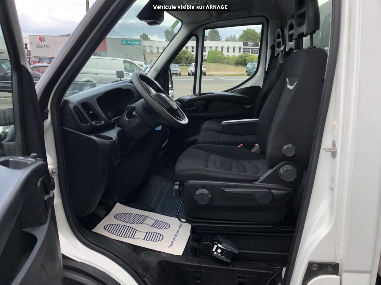 IVECO Daily 35 C 16H3.0 (Quad-Leaf) CHASSIS CABINE 2014 35C/35S Chassis cabine 35 C Epmt.3.75 PHASE 4 - Carrinha basculante: foto 5 IVECO Daily 35 C 16H3.0 (Quad-Leaf) CHASSIS CABINE 2014 35C/35S Chassis cabine 35 C Epmt.3.75 PHASE 4 - Carrinha basculante: foto 5