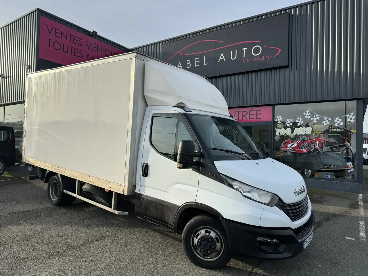 Iveco Daily 35C16H3.0 D EMPATTEMENT 4100 - Carrinha de contentor: foto 1 Iveco Daily 35C16H3.0 D EMPATTEMENT 4100 - Carrinha de contentor: foto 1