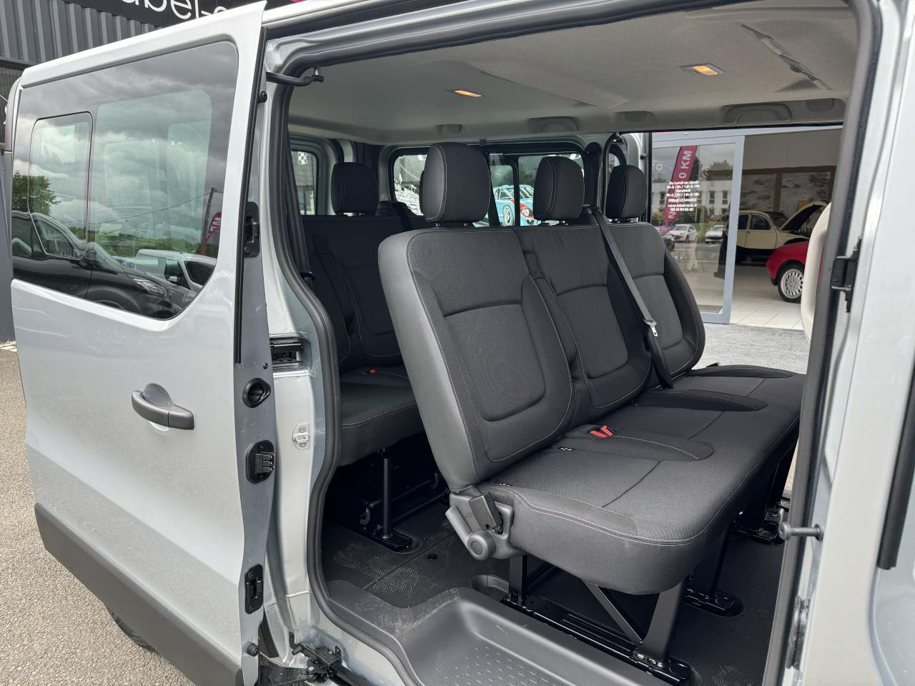 NISSAN Primastar N-Connecta 3.0t L2H1 2.0 dCi - 150 - BV DCT - S/S II 2021 COMBI Combi L2H1 PHASE 2 - Furgão de passageiros: foto 5 NISSAN Primastar N-Connecta 3.0t L2H1 2.0 dCi - 150 - BV DCT - S/S II 2021 COMBI Combi L2H1 PHASE 2 - Furgão de passageiros: foto 5