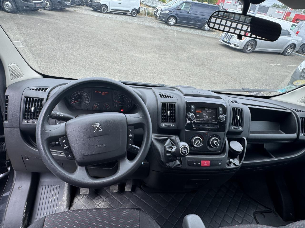 Peugeot Boxer PEUGEOT 3T5 PLATEAU 4M20 2.2 HDI 140 CH PREMIUM - Carrinha de caixa aberta: foto 3 Peugeot Boxer PEUGEOT 3T5 PLATEAU 4M20 2.2 HDI 140 CH PREMIUM - Carrinha de caixa aberta: foto 3