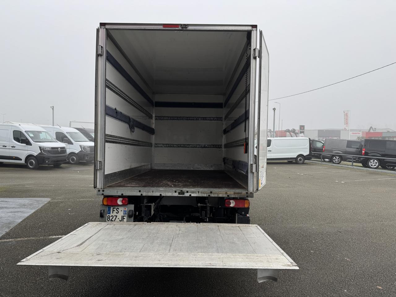 RENAULT Master Confort R3500 L2 2.3 dCi - 130 III CHASSIS CABINE Châssis Cabine L2 Propulsion PHASE 3 - Carrinha de contentor: foto 3 RENAULT Master Confort R3500 L2 2.3 dCi - 130 III CHASSIS CABINE Châssis Cabine L2 Propulsion PHASE 3 - Carrinha de contentor: foto 3