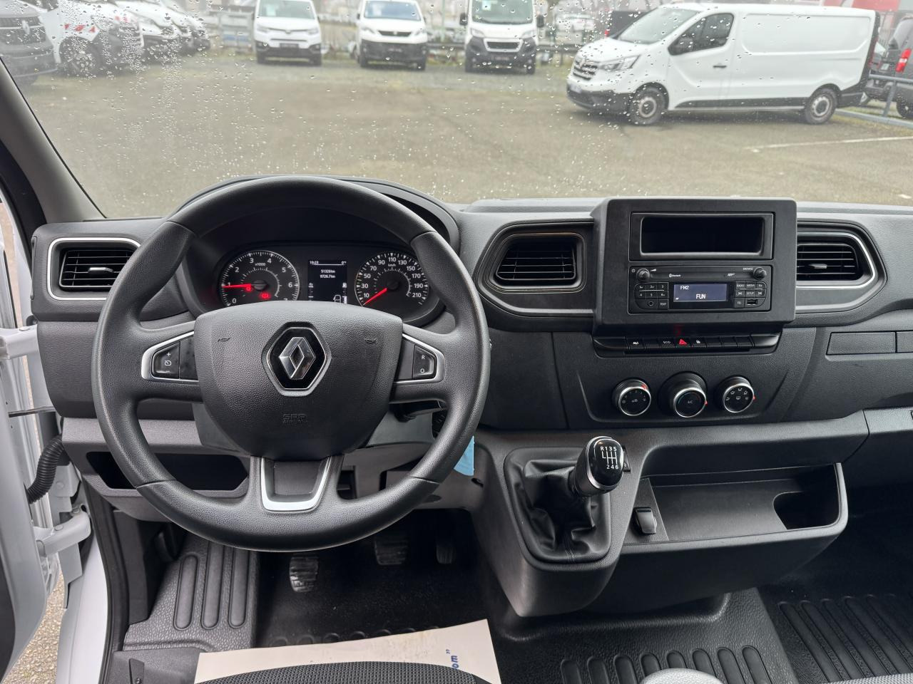 RENAULT Master Confort R3500 L2 2.3 dCi - 130 III CHASSIS CABINE Châssis Cabine L2 Propulsion PHASE 3 - Carrinha de contentor: foto 5 RENAULT Master Confort R3500 L2 2.3 dCi - 130 III CHASSIS CABINE Châssis Cabine L2 Propulsion PHASE 3 - Carrinha de contentor: foto 5