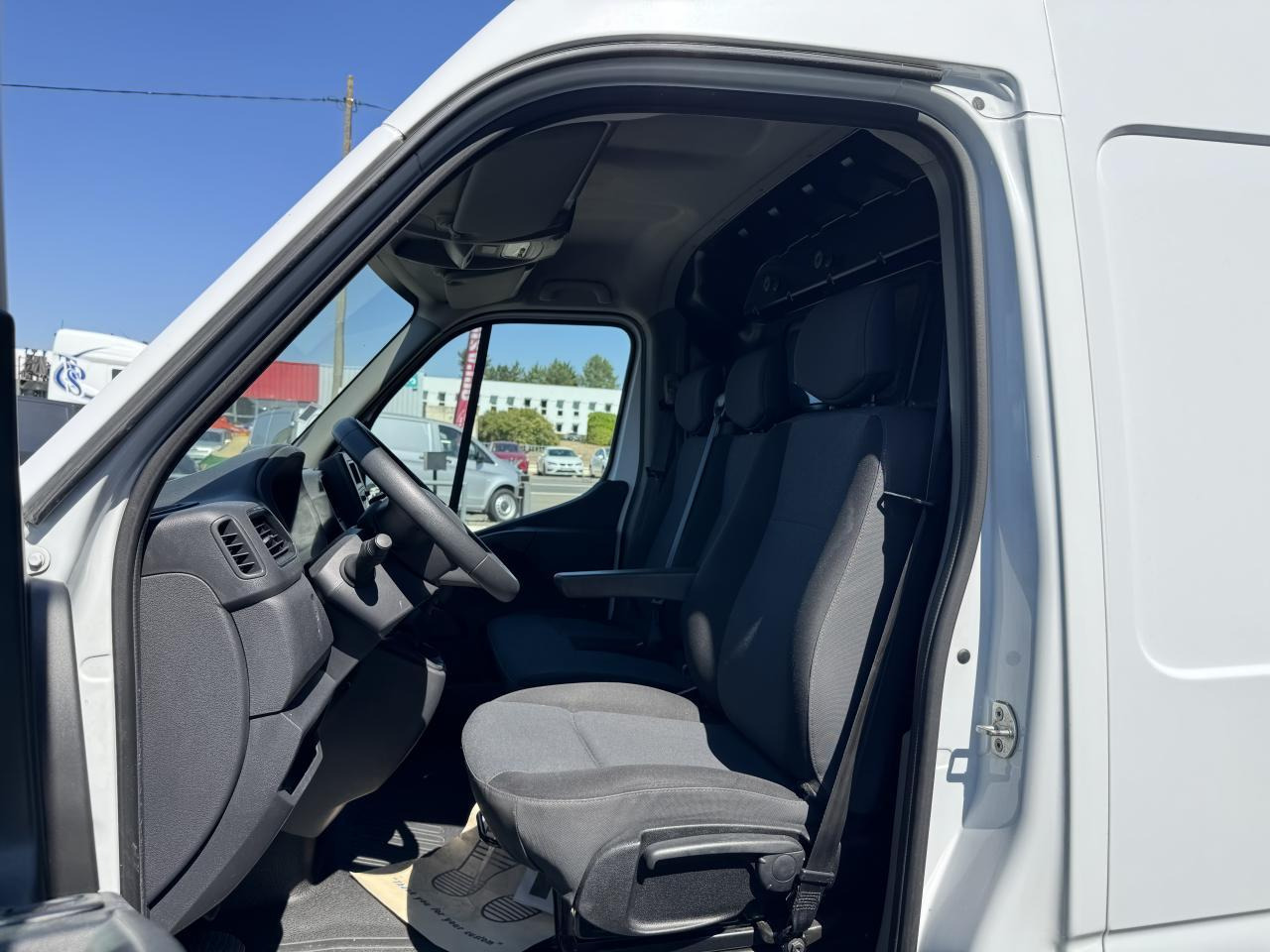 Renault Master F3500 L3H2 2.3 DCI 135CH CONFORT EURO6 - Furgão: foto 4 Renault Master F3500 L3H2 2.3 DCI 135CH CONFORT EURO6 - Furgão: foto 4