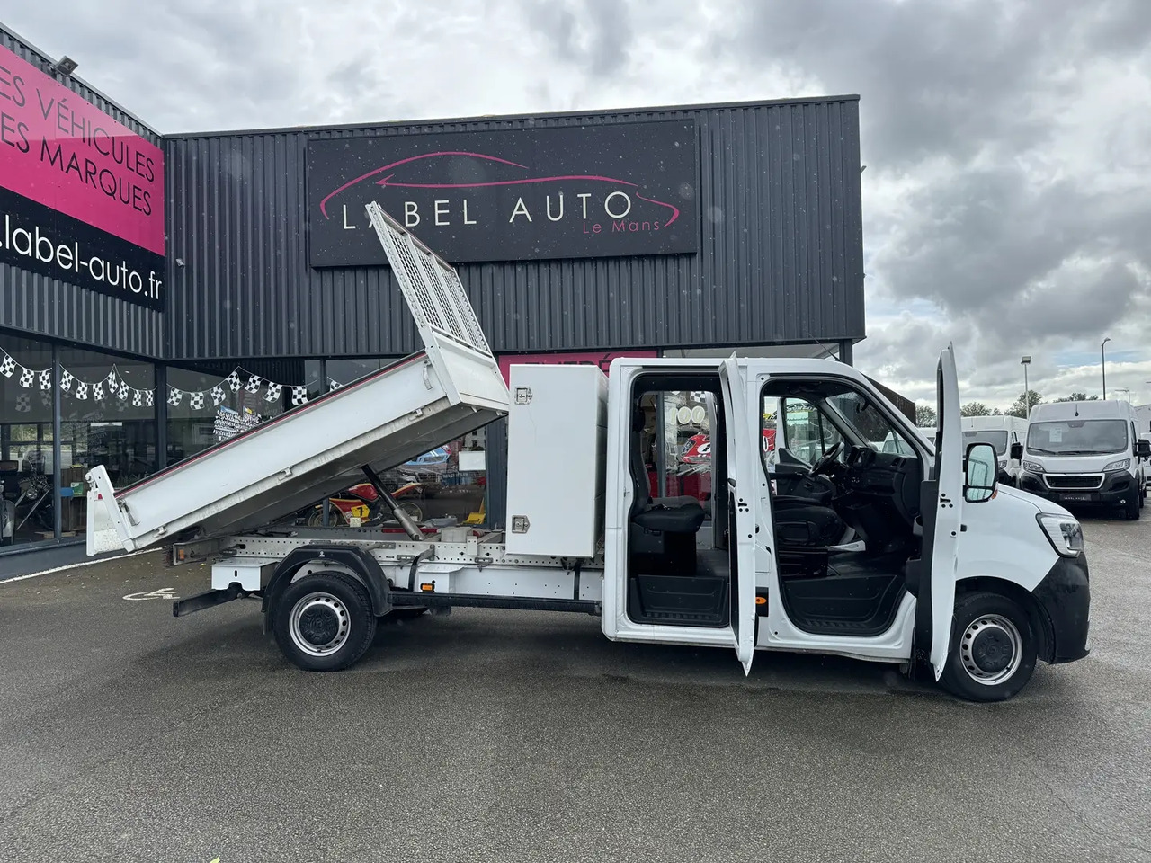 Renault Master RJ3500 L4 2.3 BLUE DCI 130CH DOUBLE CABINE CONFORT EUROVI - Carrinha basculante, Carrinha cabine dupla: foto 1 Renault Master RJ3500 L4 2.3 BLUE DCI 130CH DOUBLE CABINE CONFORT EUROVI - Carrinha basculante, Carrinha cabine dupla: foto 1