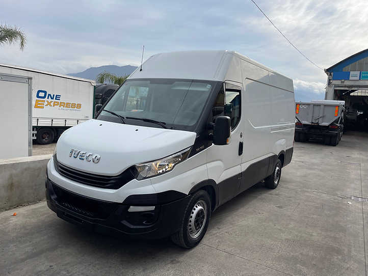 IVECO DAILY FURGONE - Furgão: foto 1 IVECO DAILY FURGONE - Furgão: foto 1