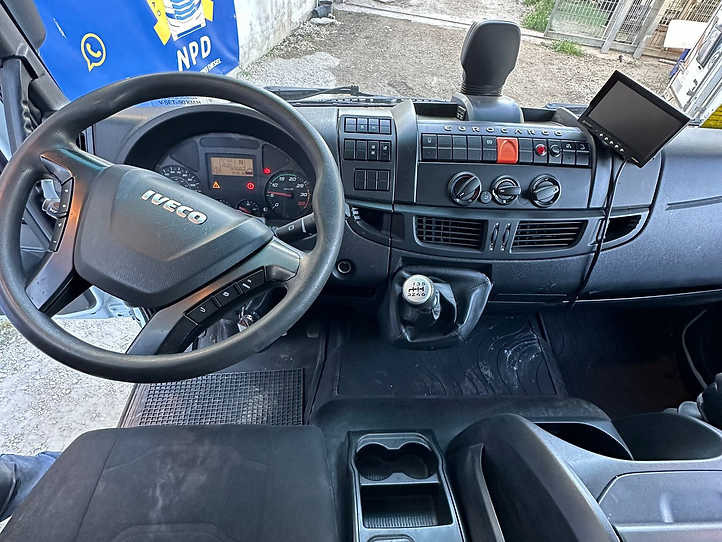 IVECO EUROCARGO 120E25 - Camião chassi: foto 5 IVECO EUROCARGO 120E25 - Camião chassi: foto 5