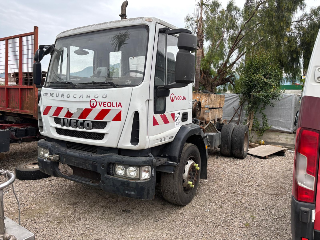 IVECO eurocargo 180e28 - Camião chassi: foto 4 IVECO eurocargo 180e28 - Camião chassi: foto 4