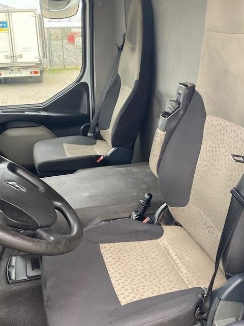 PREMIUM 380 CV FOURGON + HAYON RAB - Camião furgão: foto 3 PREMIUM 380 CV FOURGON + HAYON RAB - Camião furgão: foto 3