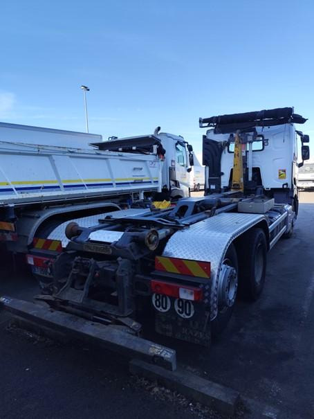 Renault C 380 P6X2 E6 BRAS GUIMA T20 avec HIGHT TOWER - Camião polibenne: foto 3 Renault C 380 P6X2 E6 BRAS GUIMA T20 avec HIGHT TOWER - Camião polibenne: foto 3