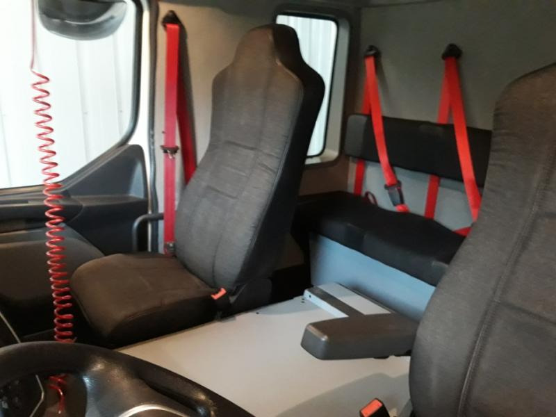 Camião furgão Renault D 13 HIGH K P4X2 280CV Double cabine 6 places: foto 10