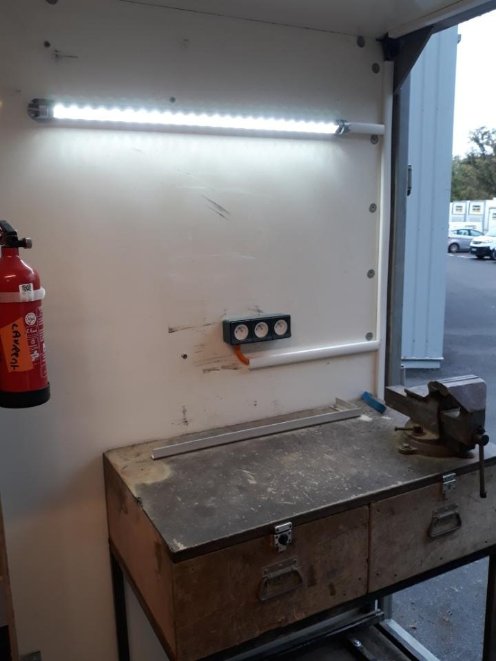 Camião furgão Renault D 13 HIGH K P4X2 280CV Double cabine 6 places: foto 8