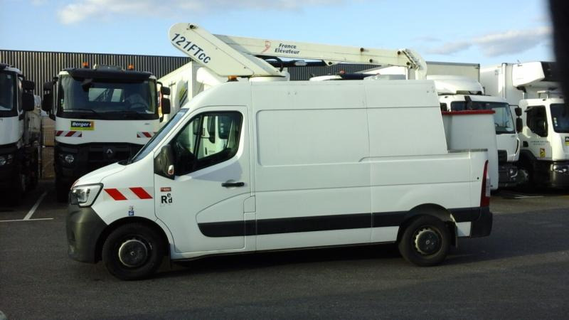 Renault Master 145.35 FG Tronqué L2H2 Nacelle Pack éco - Caminhão com plataforma aérea: foto 2 Renault Master 145.35 FG Tronqué L2H2 Nacelle Pack éco - Caminhão com plataforma aérea: foto 2