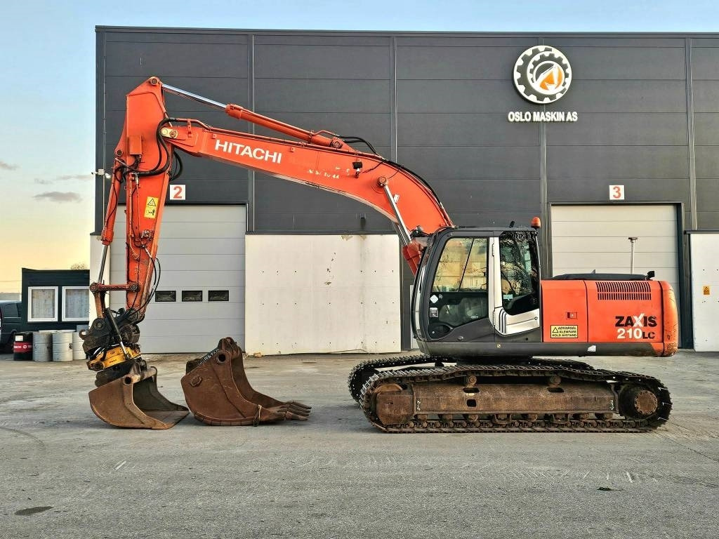 Hitachi ZX 210 LC-3 - Escavadora de rastos: foto 2 Hitachi ZX 210 LC-3 - Escavadora de rastos: foto 2