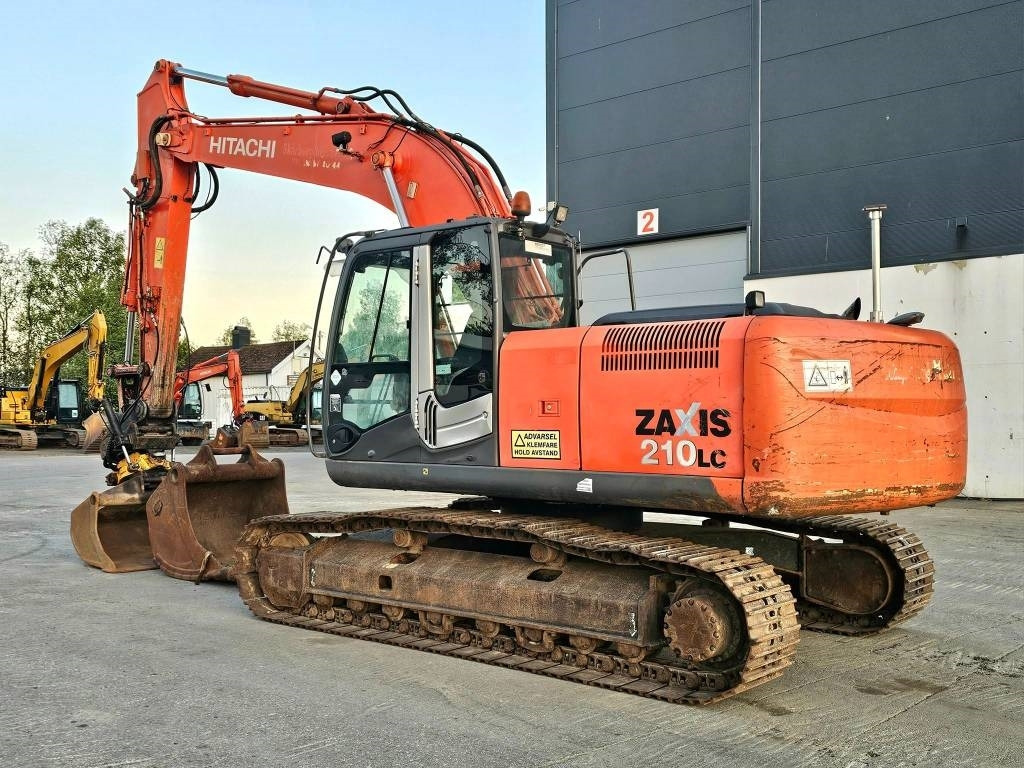 Hitachi ZX 210 LC-3 - Escavadora de rastos: foto 3 Hitachi ZX 210 LC-3 - Escavadora de rastos: foto 3