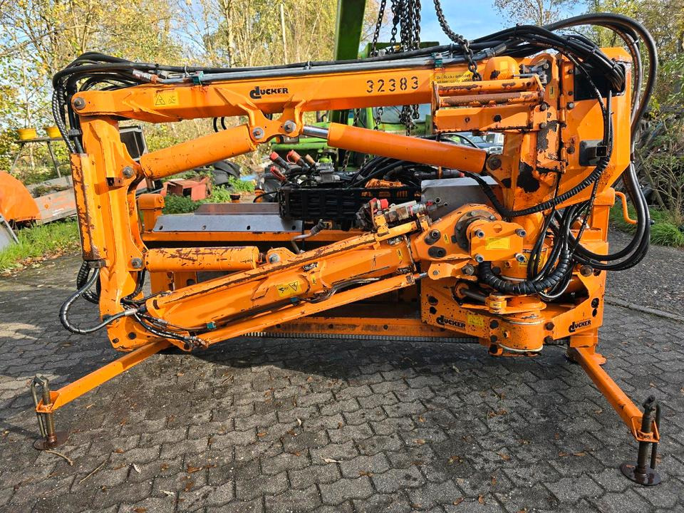 Dücker DUA 800 für Fendt Deutz Böschungsmäher Böschungsmulcher Traktor Bankettmäher 800 600 Mulag Una MHU - Limpa bermas: foto 4 Dücker DUA 800 für Fendt Deutz Böschungsmäher Böschungsmulcher Traktor Bankettmäher 800 600 Mulag Una MHU - Limpa bermas: foto 4