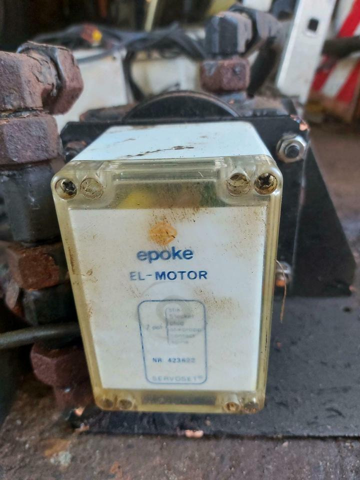 Epoke Salzstreuer Winterdienst Schneckenantrieb Steuerblock - Sistema elétrico para Veículo municipal/ Especial: foto 2 Epoke Salzstreuer Winterdienst Schneckenantrieb Steuerblock - Sistema elétrico para Veículo municipal/ Especial: foto 2