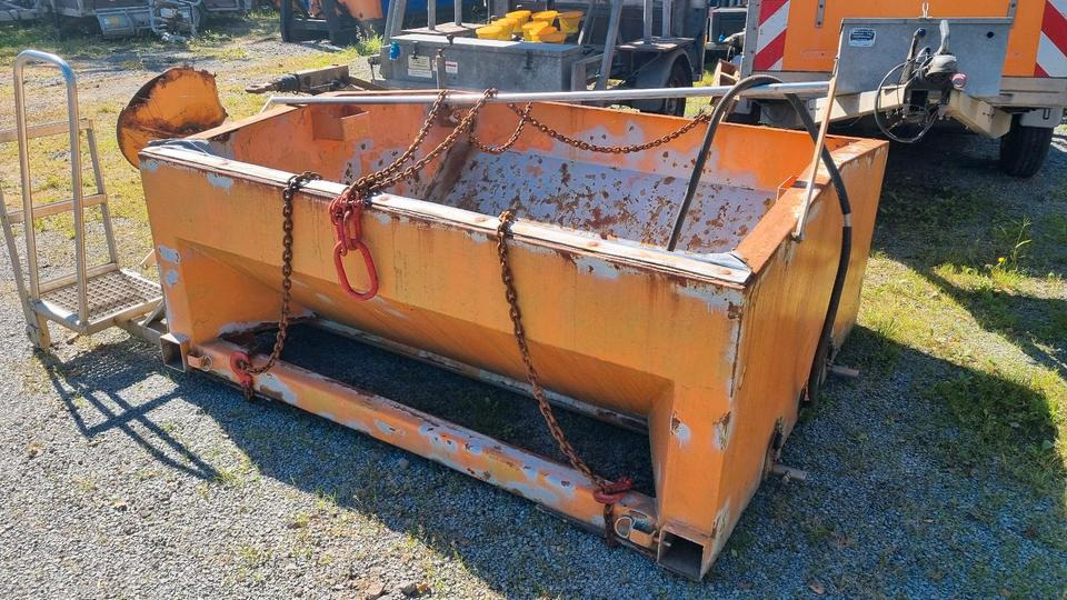 Gmeiner Salzstreuer Salzsilo für Unimog Mercedes-Benz Winterdienst - Espalhador de areia/ Sal: foto 2 Gmeiner Salzstreuer Salzsilo für Unimog Mercedes-Benz Winterdienst - Espalhador de areia/ Sal: foto 2
