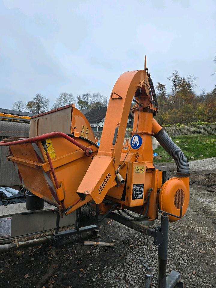 Jensen A328 Holhäcksler Holzhacker Holzschreder passend für Unimog 405 U 300 400 500 527 530 523 - Estilhaçadora de madeira: foto 4 Jensen A328 Holhäcksler Holzhacker Holzschreder passend für Unimog 405 U 300 400 500 527 530 523 - Estilhaçadora de madeira: foto 4