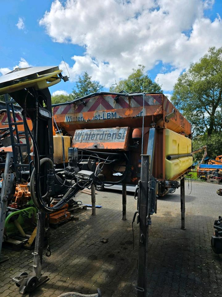 Küpper-Weisser IMSSM 5m3 Salzstreuer IMS Diese-Motor Salzsilo Winterdienst Schneepflug LKW Schmidt Stratos - Espalhador de areia/ Sal: foto 4 Küpper-Weisser IMSSM 5m3 Salzstreuer IMS Diese-Motor Salzsilo Winterdienst Schneepflug LKW Schmidt Stratos - Espalhador de areia/ Sal: foto 4