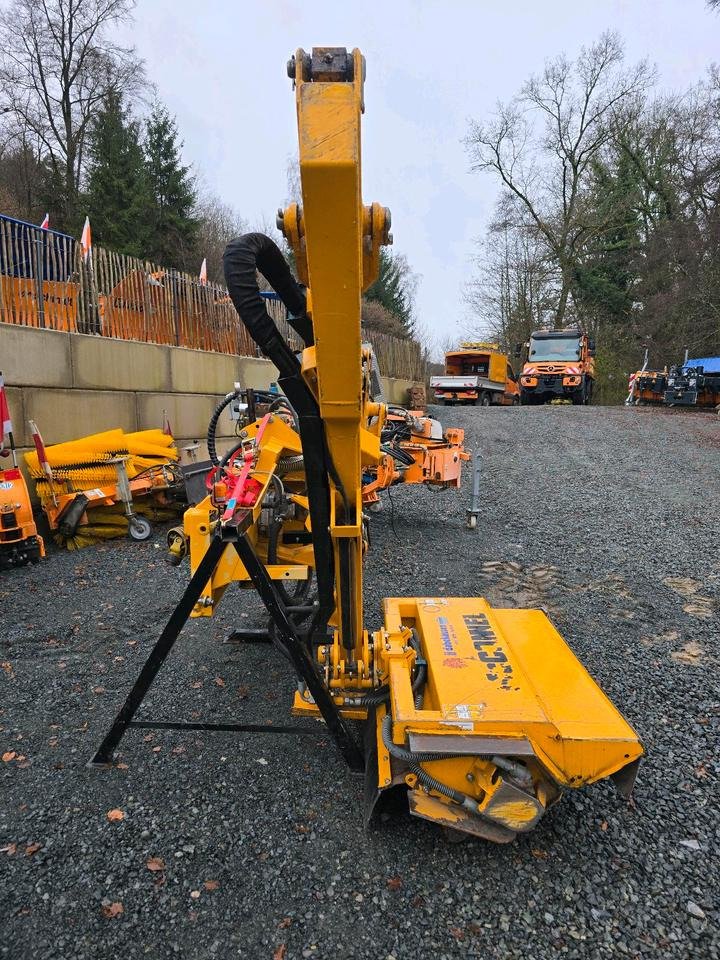 McConnel PA48 MK2 Mähausleger Mc Connel Böschungsmäher Böschungsmulcher Hangmäher für Traktor - Limpa bermas: foto 5 McConnel PA48 MK2 Mähausleger Mc Connel Böschungsmäher Böschungsmulcher Hangmäher für Traktor - Limpa bermas: foto 5