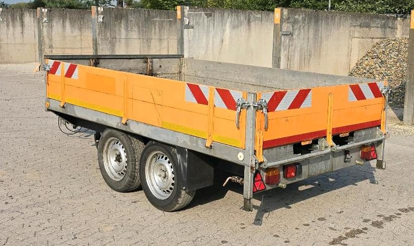 Mersch Hochlader Tieflader mit Auffahrrampen Anhänger PKW Tandemanhänger Wechselzugöse Höhenverstellbare Zugdeichsel - Reboque plataforma/ Caixa aberta: foto 3 Mersch Hochlader Tieflader mit Auffahrrampen Anhänger PKW Tandemanhänger Wechselzugöse Höhenverstellbare Zugdeichsel - Reboque plataforma/ Caixa aberta: foto 3