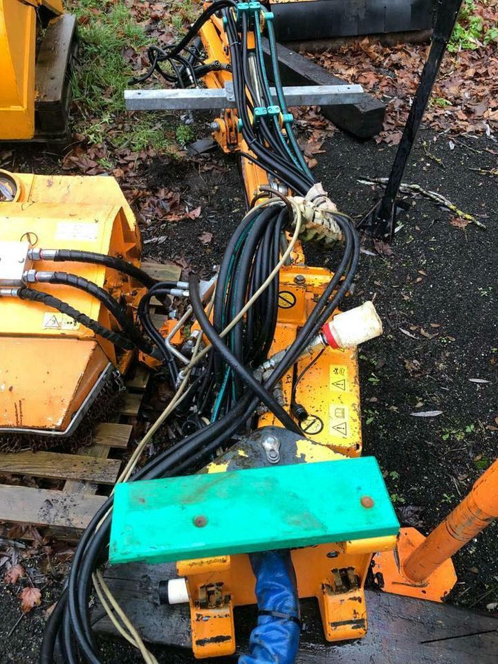 Mulag MRK 300 Randstreifenmäher Böschungsmulcher Mähausleger MKM - Lança: foto 4 Mulag MRK 300 Randstreifenmäher Böschungsmulcher Mähausleger MKM - Lança: foto 4